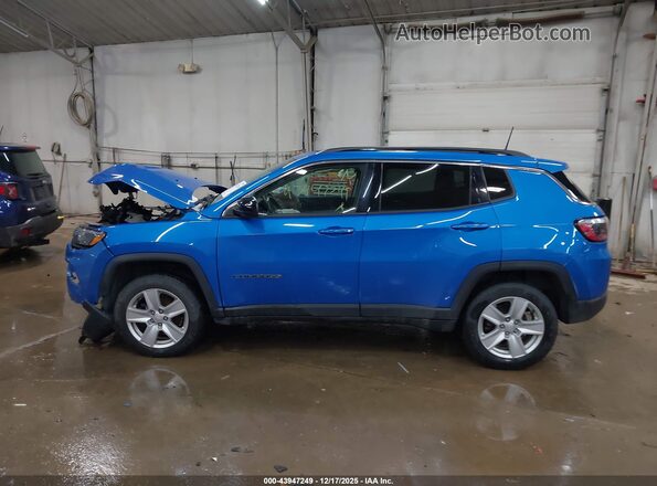 3C4NJDBB7NT173002 2022 JEEP COMPASS Blue Vista interior de 360 grados