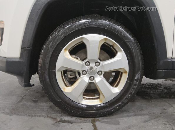 3C4NJDBBXLT164565 2020 JEEP COMPASS White 