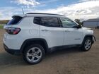 2024 Jeep Compass Latitude Белый vin: 3C4NJDBN3RT605181
