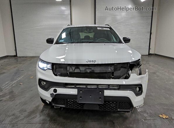 3C4NJDBN7RT119201 2024 JEEP COMPASS Белый Вид спереди