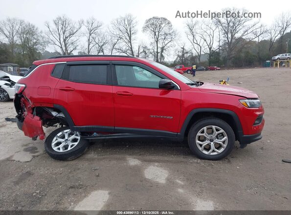 3C4NJDBN7ST579903 2025 JEEP COMPASS Красный Вид задней части салона