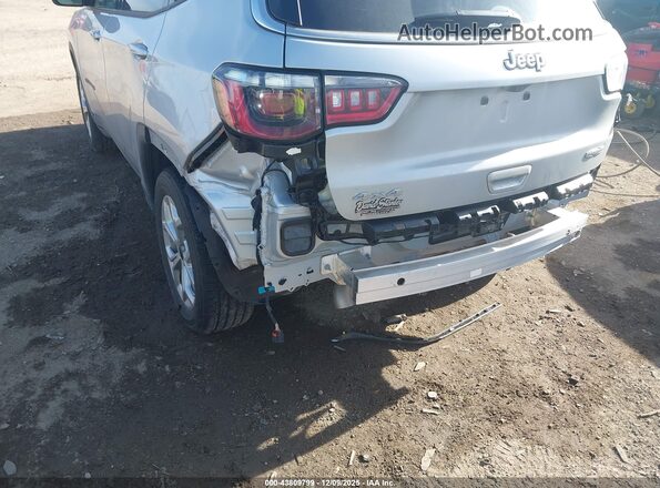 3C4NJDBN8ST567629 2025 JEEP COMPASS Silver Vista frontal