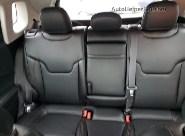 3C4NJDCB5KT812973 2019 JEEP COMPASS Black Rear seats view
