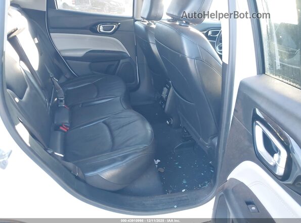 3C4NJDCB8NT159673 2022 JEEP COMPASS White Widok naklejki z numerem VIN