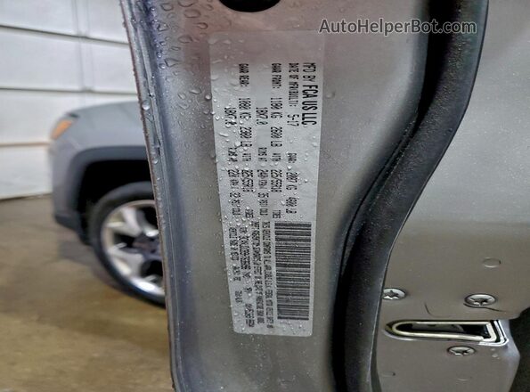 3C4NJDCB9HT636096 2017 JEEP COMPASS Silver Widok naklejki z numerem VIN