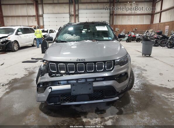 3C4NJDCB9NT161996 2022 JEEP COMPASS Gray Widok zestawu wskaźników