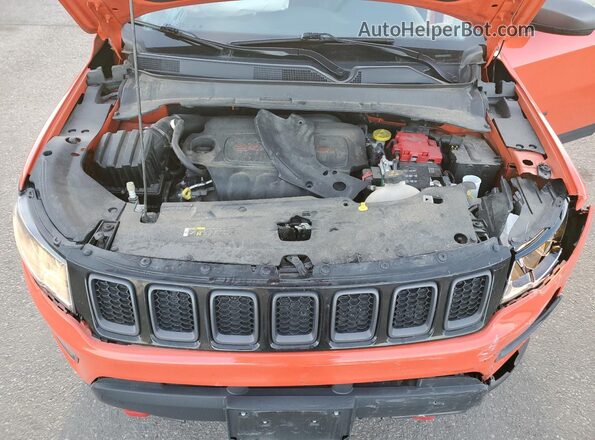 3C4NJDDB6LT156900 2020 JEEP COMPASS Оранжевый Вид подкапотного пространства