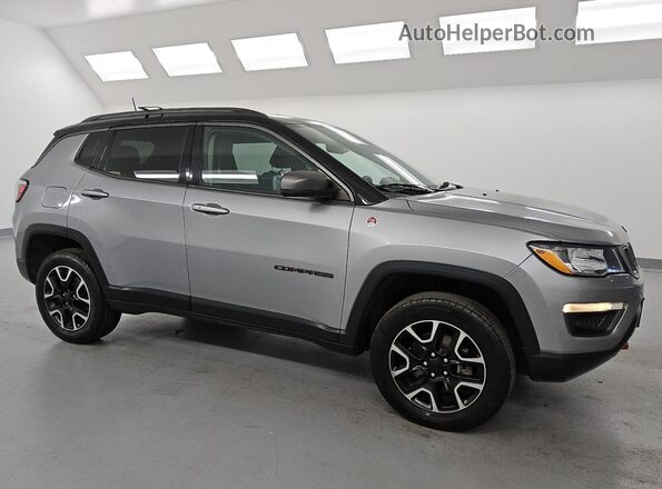 3C4NJDDBXLT195358 2020 JEEP COMPASS Серый Передняя правая четверть
