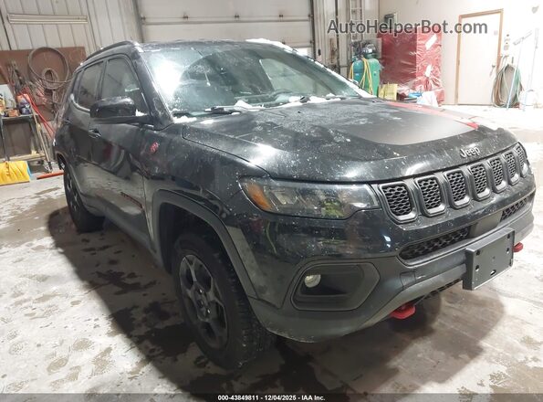3C4NJDDN3PT512722 2023 JEEP COMPASS Черный Передняя правая четверть