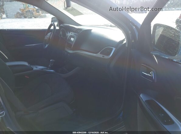 3C4PDCGB3HT605530 2017 DODGE JOURNEY Dark Blue Вид салона спереди