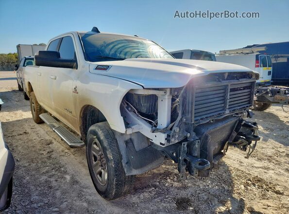 3C63R3DL4MG616690 2021 RAM 3500 White Delantero derecho