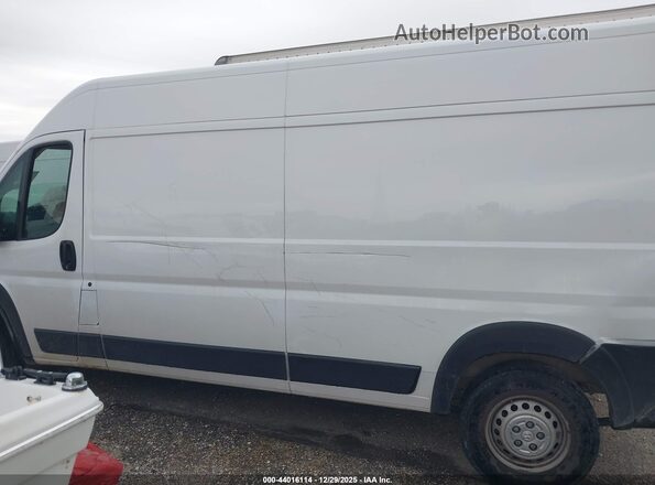 3C6LRVDG1RE136978 2024 RAM PROMASTER 2500 White Widok wnętrza z tyłu