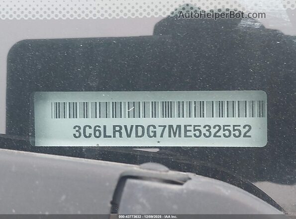 3C6LRVDG7ME532552 2021 RAM PROMASTER 2500 Blue Widok komory silnika