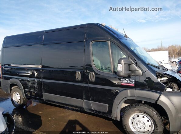 3C6LRVDG7NE111481 2022 RAM PROMASTER 2500 Black Vista interior trasera