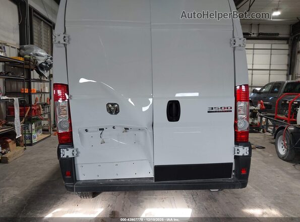 3C6MRVHG7SE548391 2025 RAM PROMASTER 3500 Белый 