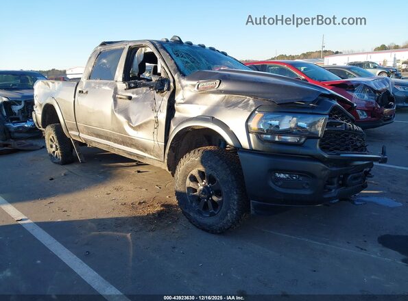 3C6TR5CJXRG317899 2024 RAM 2500 Серый Передняя правая четверть