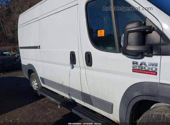 3C6TRVCG6GE109032 2016 RAM PROMASTER 2500 Белый Вид задней части салона