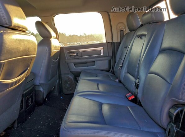 3C6UR5ML5GG113142 2016 RAM 2500 Угольный Вид задних сидений