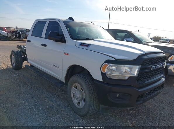 3C7WR5HJ7LG118365 2020 RAM 2500 Белый Передняя правая четверть