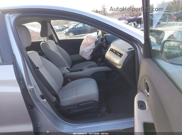 3CZRU6H35MM742002 2021 HONDA HR-V Silver Vista interior delantera