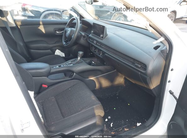 3CZRZ2H31RM706258 2024 HONDA HR-V Белый Вид салона спереди