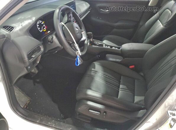 3CZRZ2H77TM702869 2026 HONDA HR-V Белый Вид салона спереди