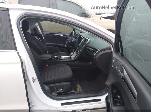 3FA6P0HD0GR361970 2016 FORD FUSION Белый Вид салона спереди