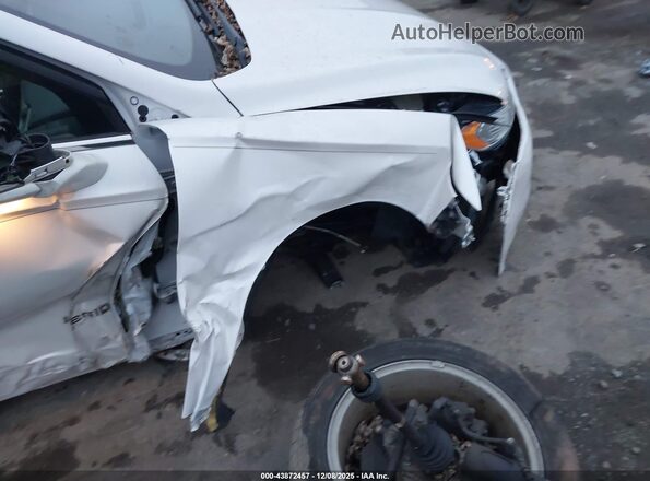 3FA6P0LU3GR338304 2016 FORD FUSION HYBRID Белый Вид спереди