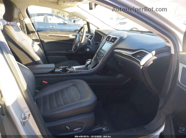 3FA6P0LU4GR173203 2016 FORD FUSION HYBRID Серебряный Вид салона спереди