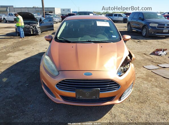 3FADP4BJ3HM122361 2017 FORD FIESTA Оранжевый Вид задней части салона