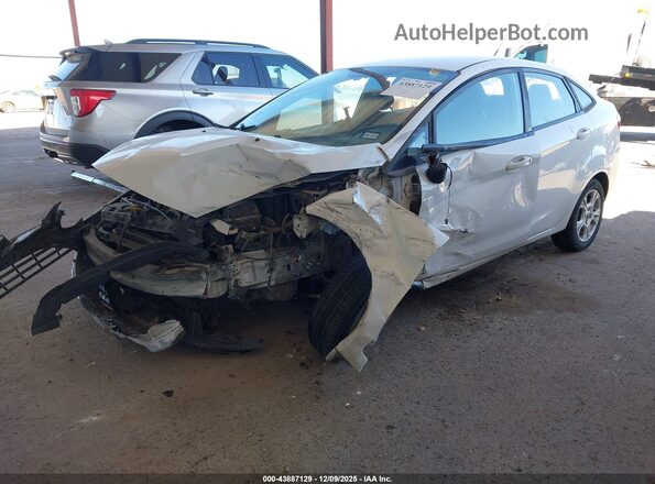 3FADP4BJXGM105880 2016 FORD FIESTA White Przód lewy