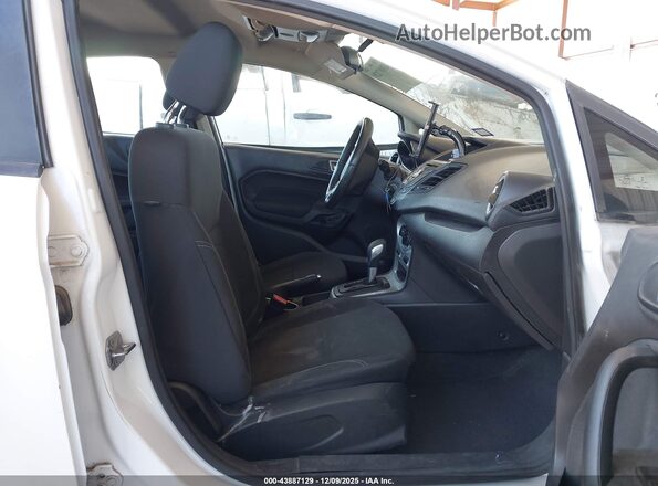 3FADP4BJXGM105880 2016 FORD FIESTA White Widok wnętrza z przodu
