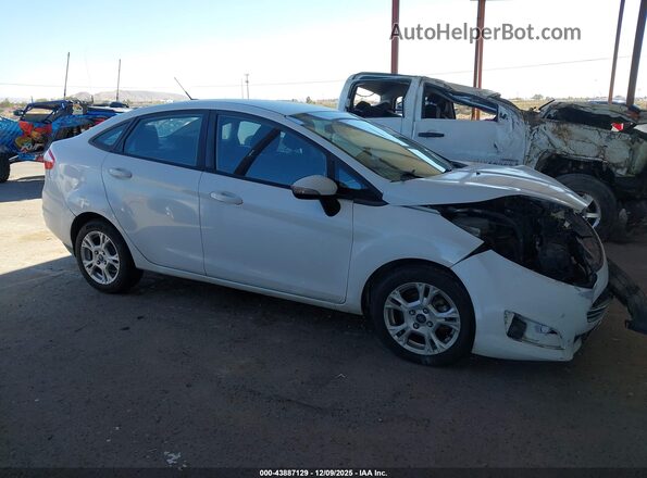 3FADP4BJXGM105880 2016 FORD FIESTA White Widok wnętrza 360 stopni