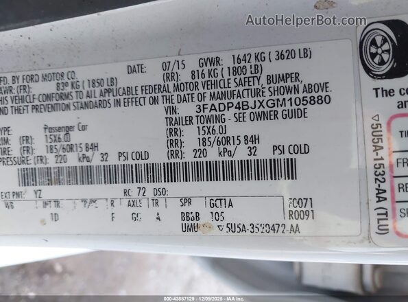 3FADP4BJXGM105880 2016 FORD FIESTA White Widok komory silnika