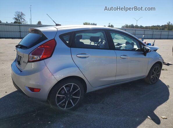 3FADP4EJ4HM139925 2017 FORD FIESTA Silver Задня права чверть