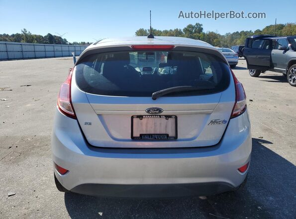 3FADP4EJ4HM139925 2017 FORD FIESTA Silver Вид ззаду
