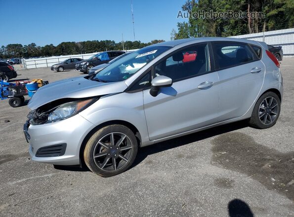 3FADP4EJ4HM139925 2017 FORD FIESTA Silver Передня ліва чверть