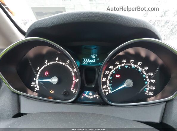 3FADP4EJ5HM148214 2017 FORD FIESTA Серебряный Вид задних сидений