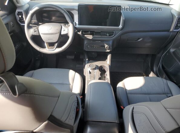 3FMCR9DA6SRF01502 2025 FORD BRONCO Cream Widok deski rozdzielczej