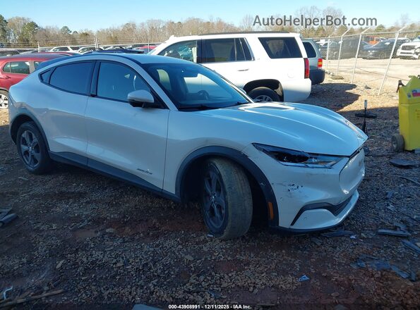3FMTK1RM9MMA49280 2021 FORD MUSTANG MACH-E Белый Передняя правая четверть