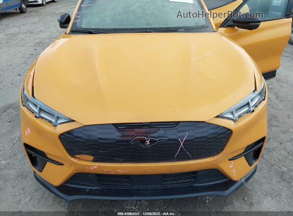 3FMTK4SE6PMA08257 2023 FORD MUSTANG MACH-E Оранжевый Вид спереди