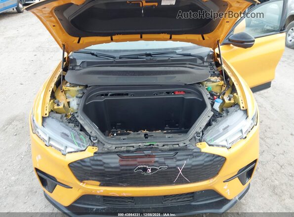 3FMTK4SE6PMA08257 2023 FORD MUSTANG MACH-E Оранжевый Вид сзади