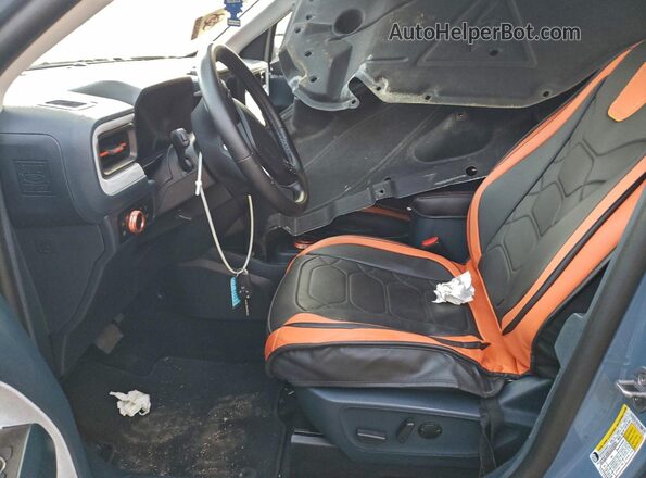 3FTTW8H35RRA79963 2024 FORD MAVERICK Синий Вид салона спереди