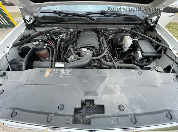 3GCPCSEJ6HG129354 2017 CHEVROLET ALL MODELS White Widok deski rozdzielczej
