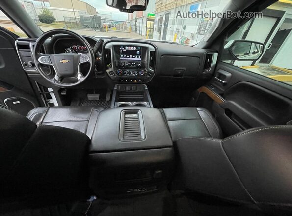 3GCPCSEJ6HG129354 2017 CHEVROLET ALL MODELS White Widok tylnych siedzeń