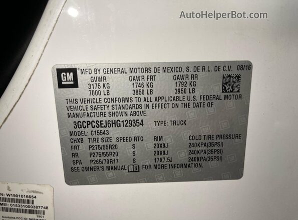 3GCPCSEJ6HG129354 2017 CHEVROLET ALL MODELS White Widok wnętrza z tyłu