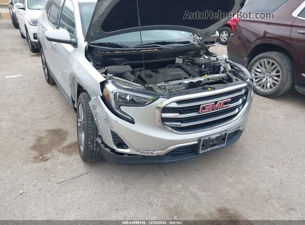 3GKALPEV5JL225614 2018 GMC TERRAIN Серый Вид спереди