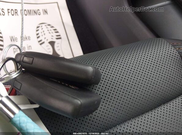 3GKALYEG4TL110920 2026 GMC TERRAIN Черный Вид панели приборов