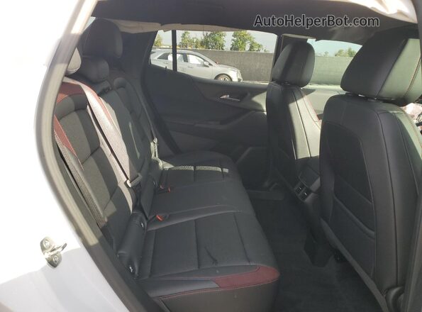 3GNAXLEG5TL205447 2026 CHEVROLET EQUINOX White Вид задньої частини салону