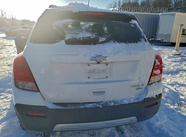3GNCJPSB6GL233726 2016 CHEVROLET TRAX Белый Вид сзади